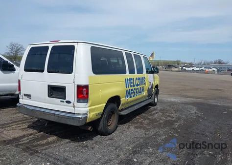 2010 Ford E-350 Super Duty Xl/Xlt z USA, uszkodzony, nr VIN 1FBNE3BL2ADA45570